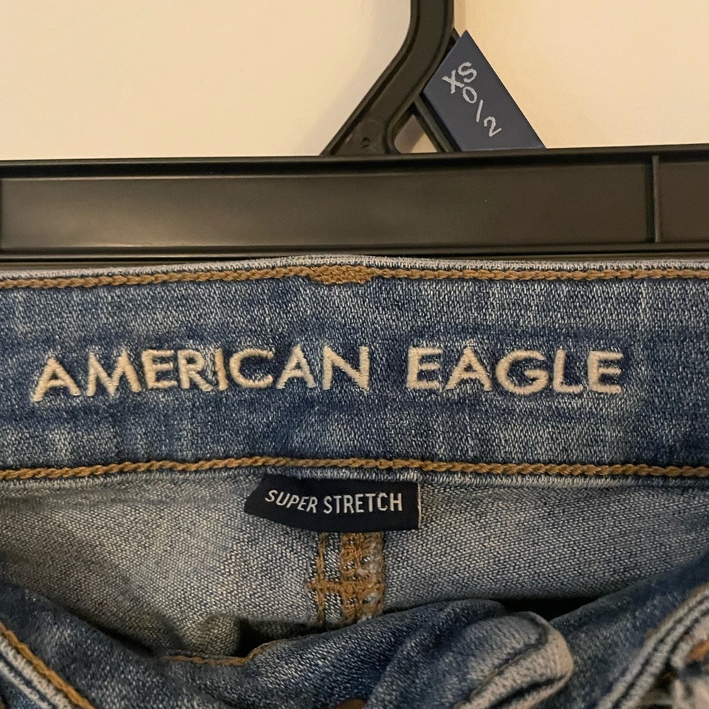 American Eagle Women’s Size 6 Denim Jeans Boyfriend Fit Like New Casual Comfy - Picture 3 of 5